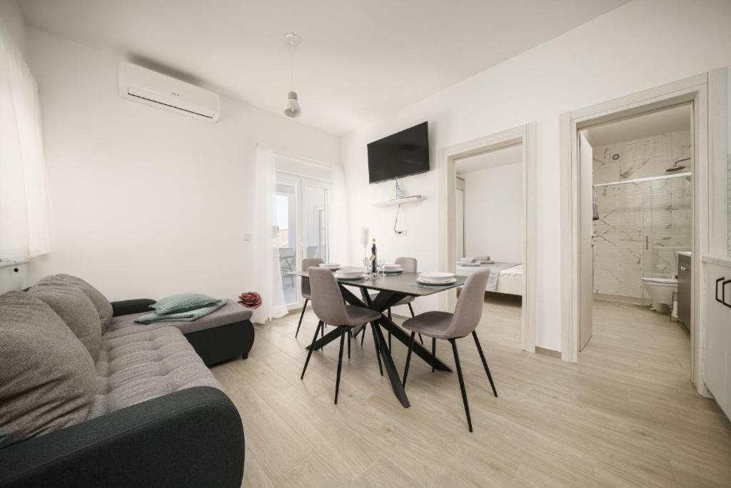Apartment Stefanio Vodice Exterior photo